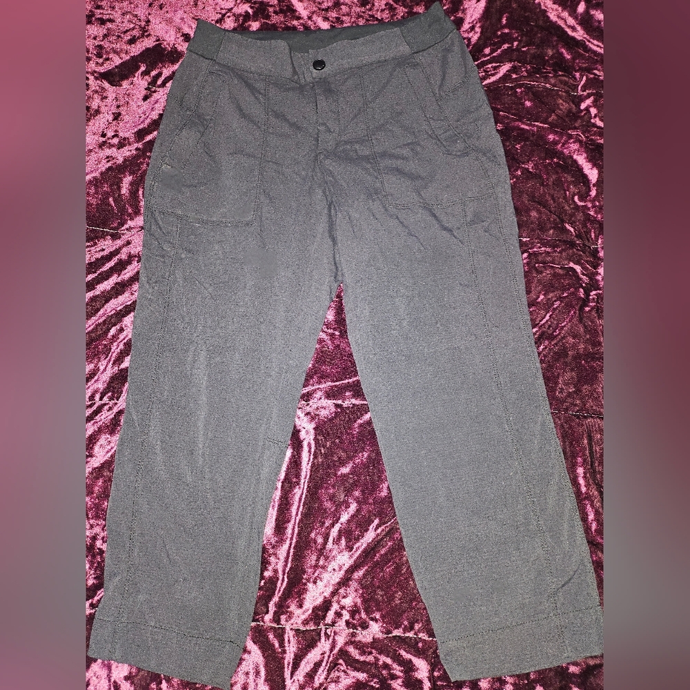 Athleta Women's Black Capri Pants